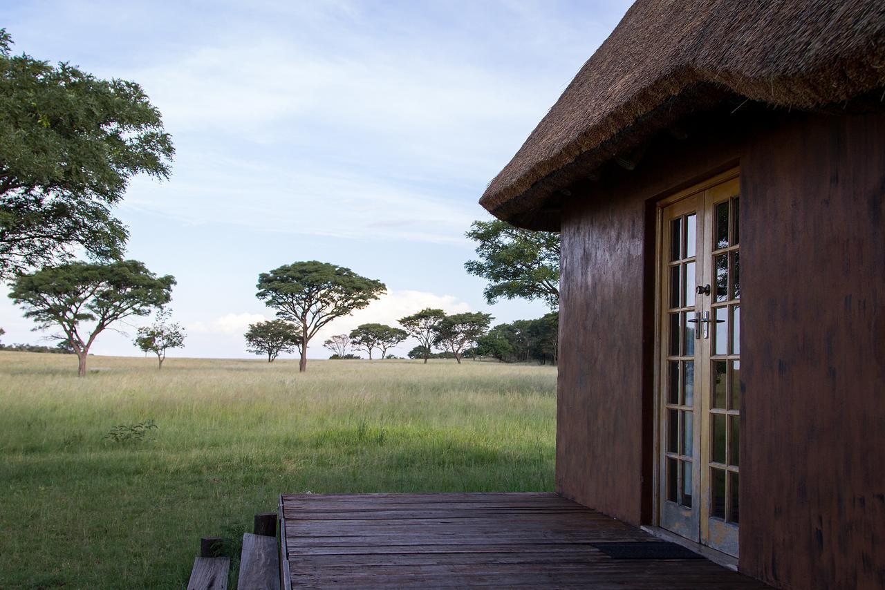 Ezemvelo Nature Reserve Hotel Vaalplaas Bagian luar foto